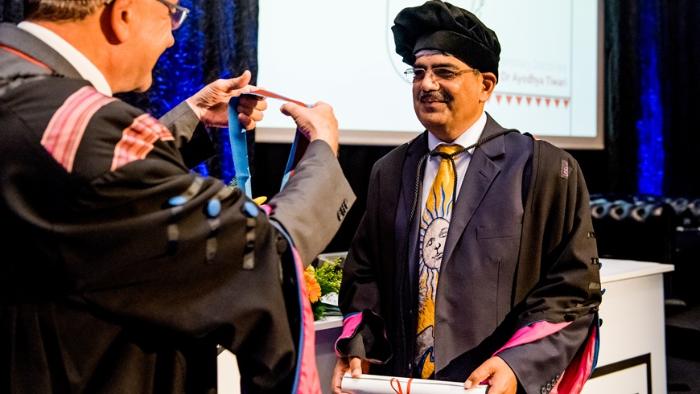 Tiwari Ehrendoktor